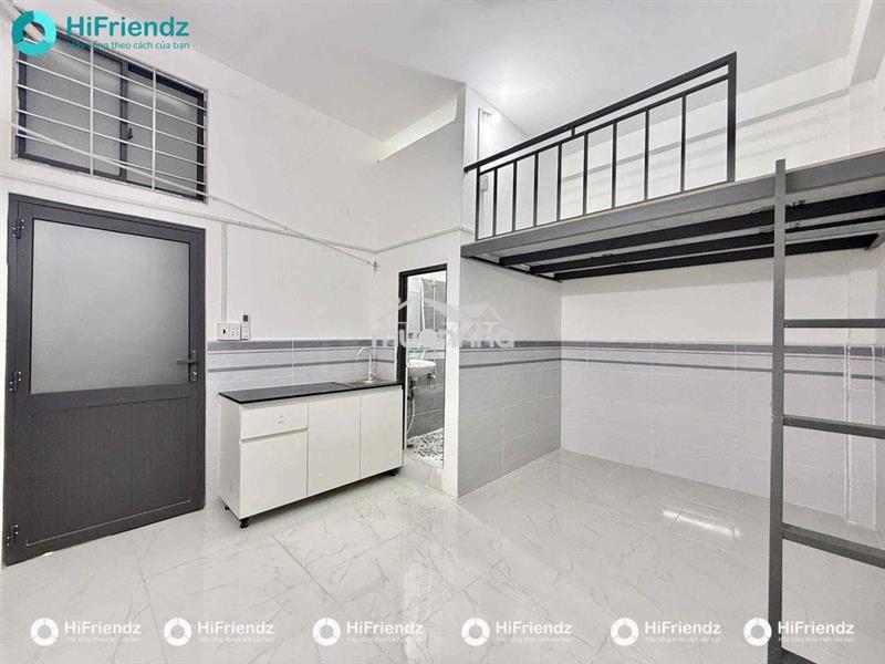 Phòng trọ giá rẻ có gác sẵn máy lạnh để được xe điện mới tinh bàu cát1