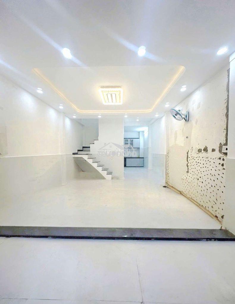 Nhà đẹp 2 tầng_4,5mx10,5m_hẻm xe hơi thông_chợ thiếc lê văn khương q12 - 2
