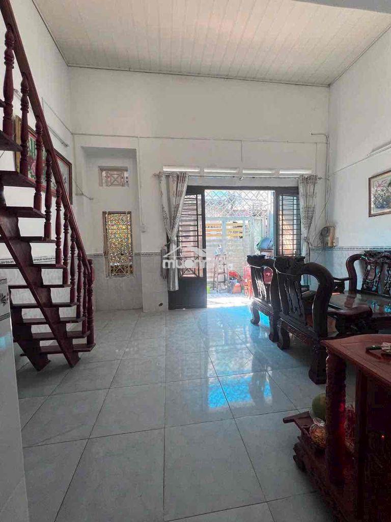 Nha cho thue mặt tiền hẻm 1806