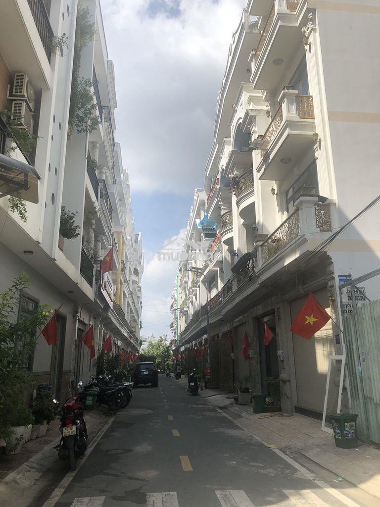 Bán nhà gần chợ bình thành, bình tân,dt 6x9m-4 tầng, hẻm 7m hơn 5tỏi