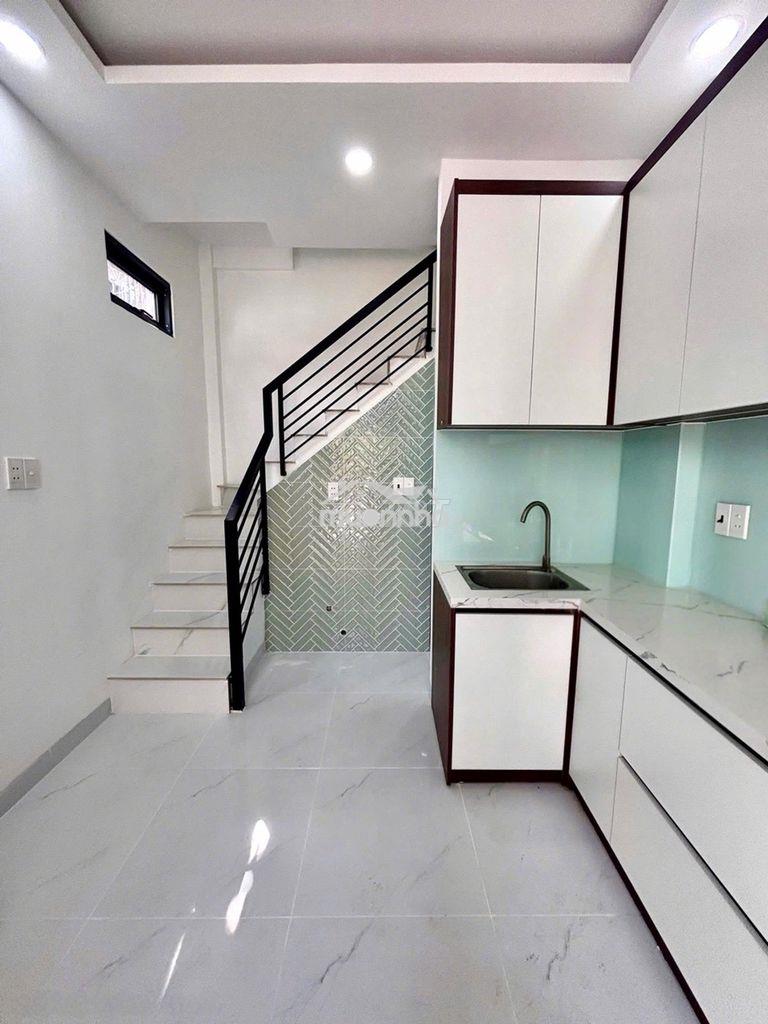 Âu cơ - quân 11 - 2 tầng - 40m2 sử dụng - 2x tỷ - 2