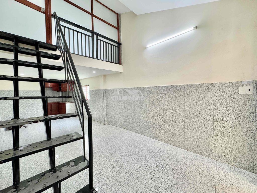 Cho thuê phòng 1 trệt 1 lầu đường thạnh lộc 29 gần đh nguyễn tất thành - 3