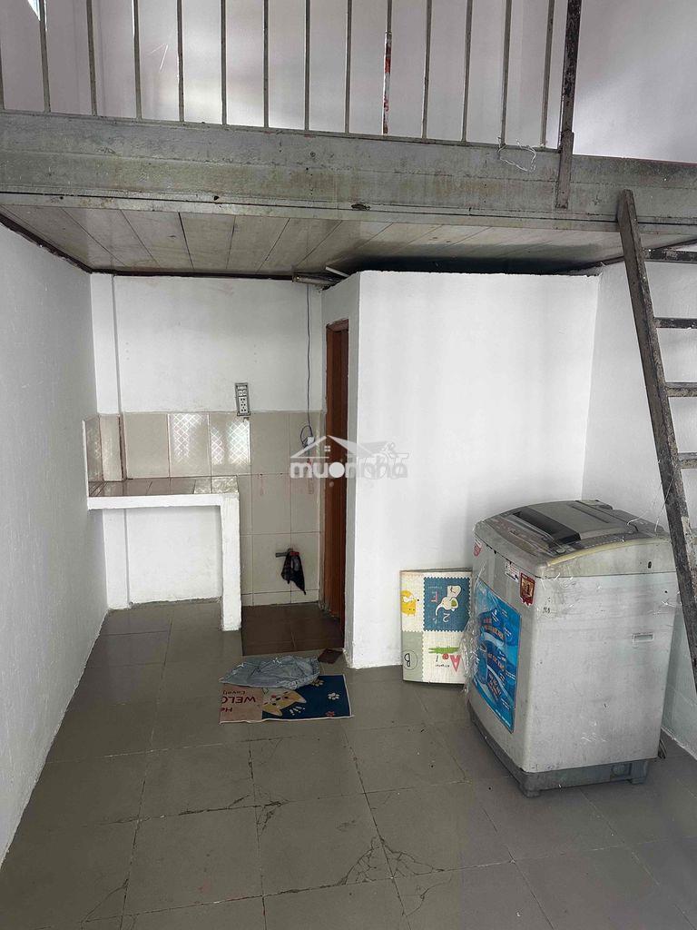Phòng trệt riêng biệt gần đh công thương