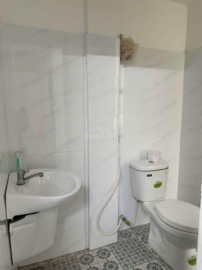 Phòng trọ cống quỳnh