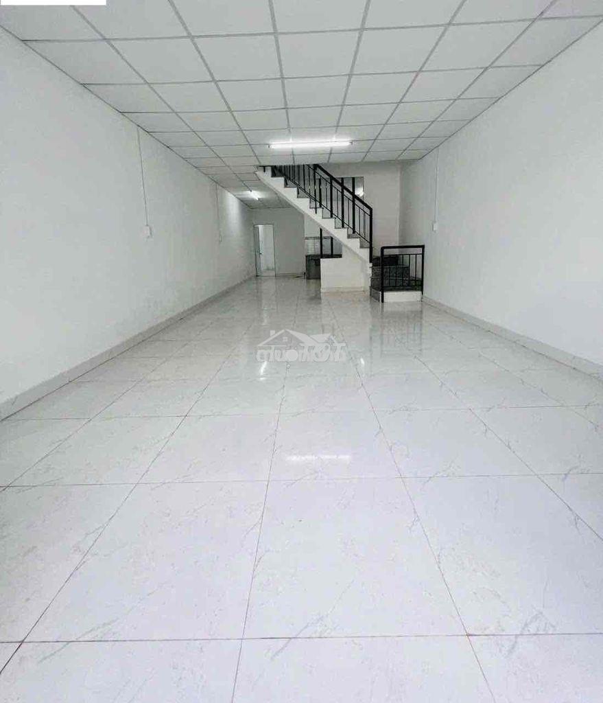 Trường thọ - nhà 2 tầng hẻm xe hơi- diện tích lớn - giá chỉ nhỉnh 6đ - 2