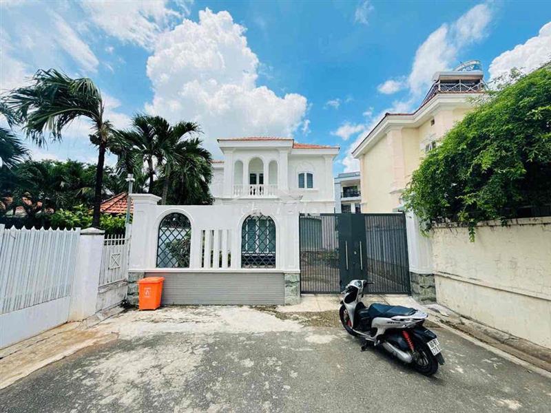 Cho thuê biệt thự vườn 550m2 - p.long bình tân - giá: 13tr
