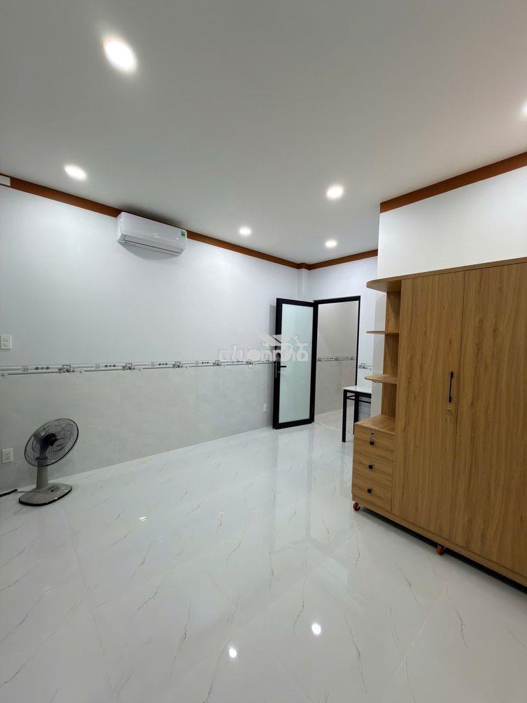 Phòng mới , nhà mới xây kế bên đh nguyễn tất thành - 2