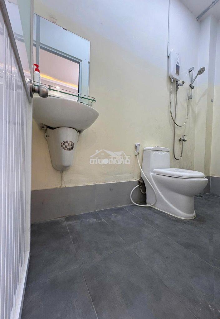 Cho thuê phòng 4.1 - 4.3tr/tháng - vào ở liền - 2 người - 2
