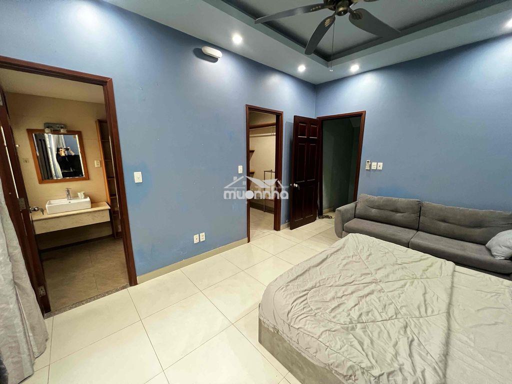 Chính chủ cho thuê phòng - ngay chợ xóm chiếu - hẻm oto - quận - 3