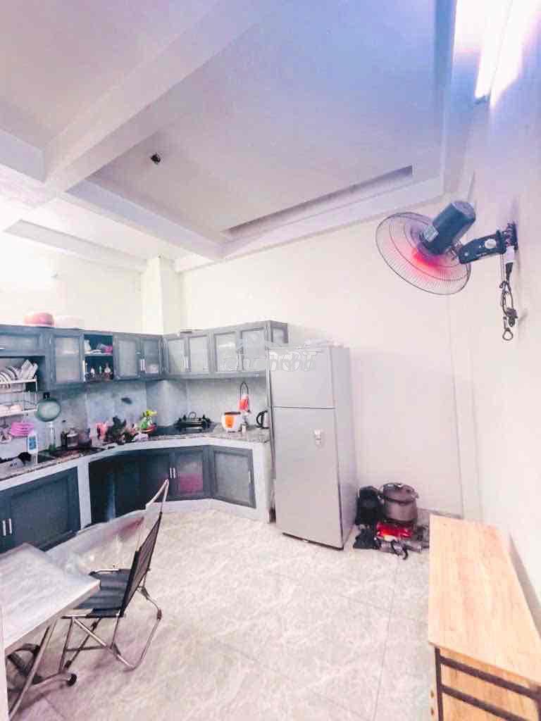 Đường nhựa 10m có lề tân hoà đông sát q6 - 4x18 - 2 tầng, giữ tiền tôt - 4