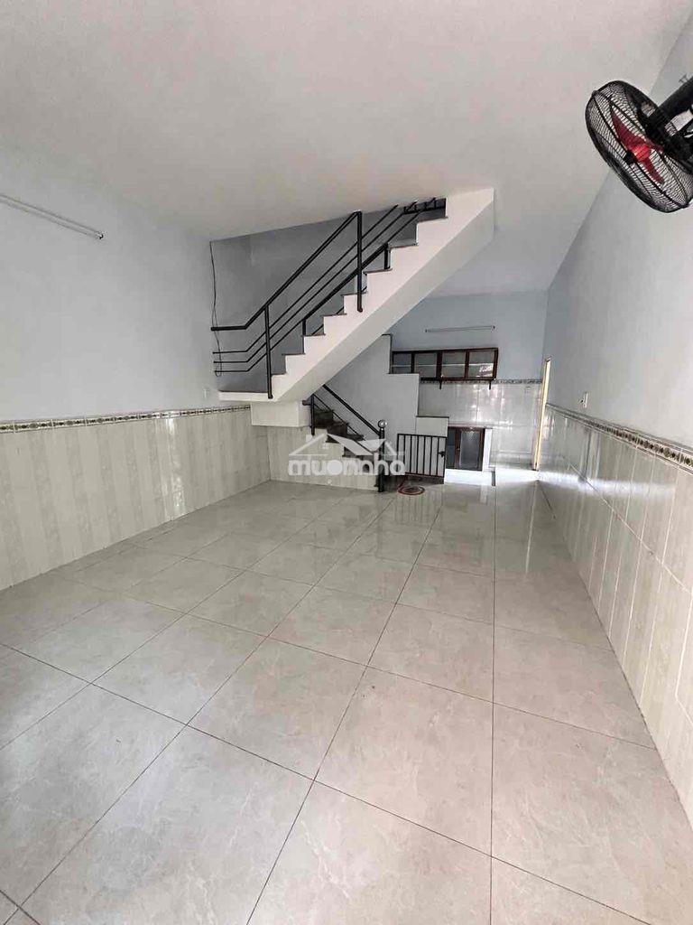 Chỉ 4 tỷ x, 47m2, 2 tầng , gần ô tô, nguyễn văn khối  cv làng hoa - 3
