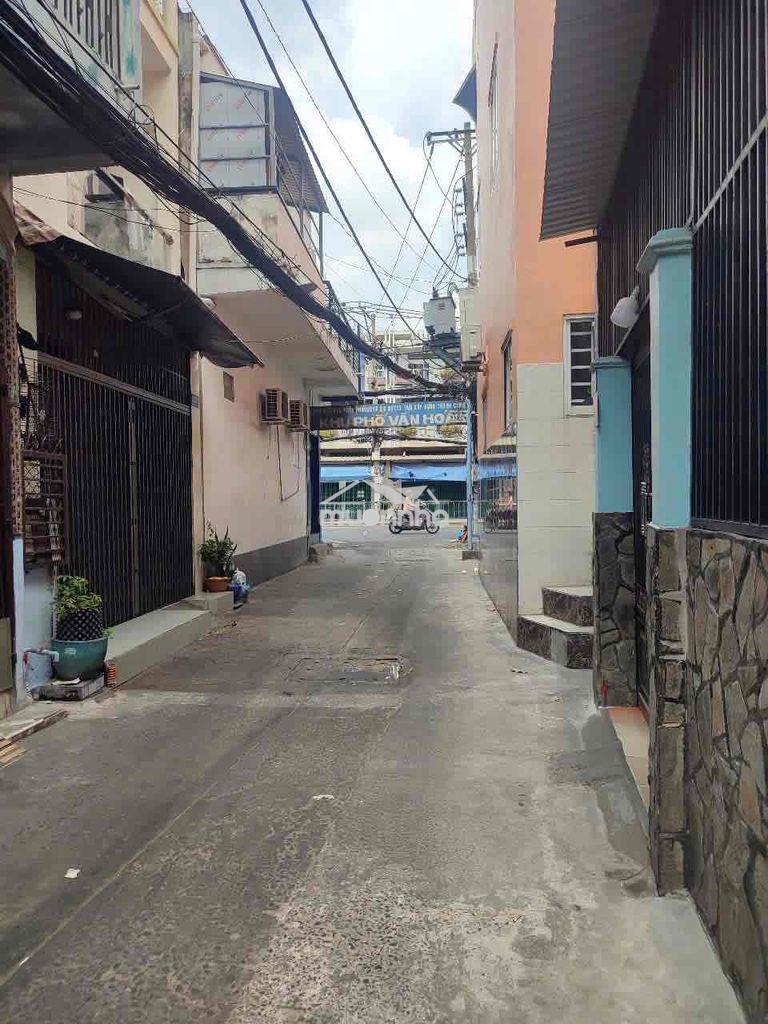 Bán nhà quận 3 - 3.1 tỷ - 5.4 x 4 - 3 tầng đúc thật, hẻm đẹp