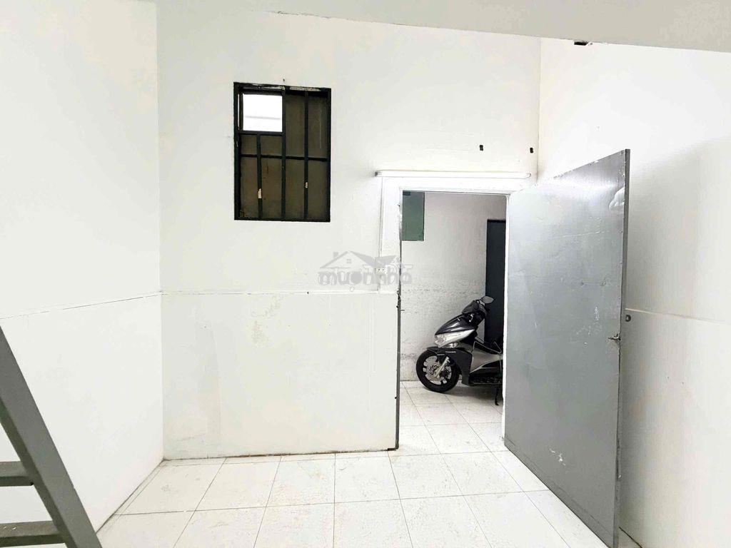 🔥Phòng trọ giá rẻ gần vòng xoay lê đại hành sẵn máy lạnh trống sẵn - 3