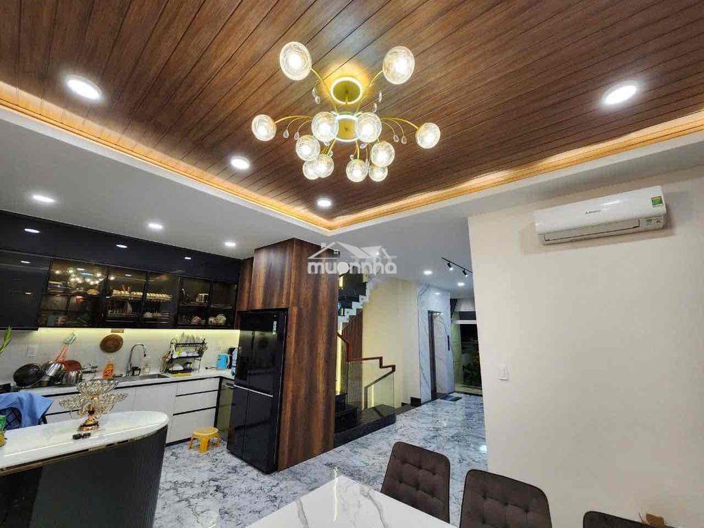 Cho thuê biệt thự quận 7 full nt 5pn 5wc thang máy 55 triệu/ tháng - 2