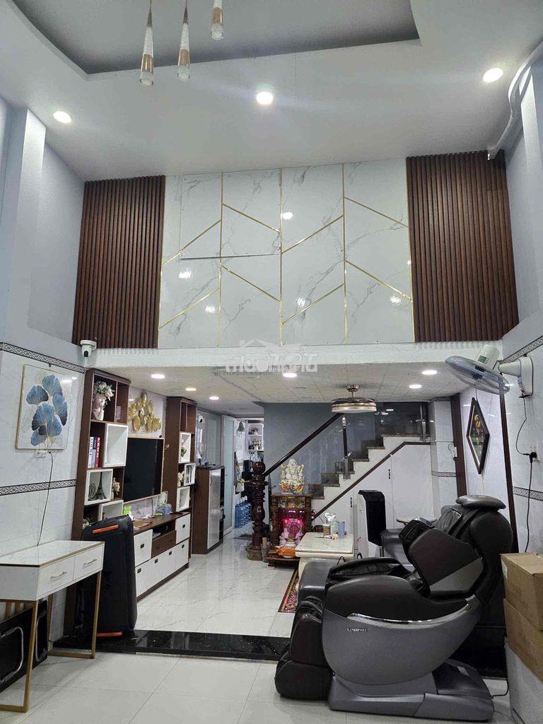 Bán nhà mt đường số 11 - 4