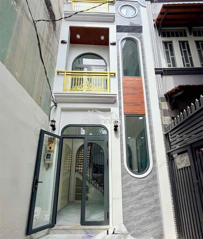 Nhà bán khu 20 thước 4 tấm dt 3,2*10 giá 5 tỉ 5
