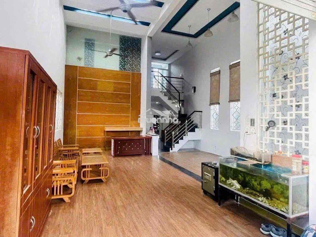 Nhà r7x18 _sân xe hơi_ gần mầm non hoa đỗ quyên - 2