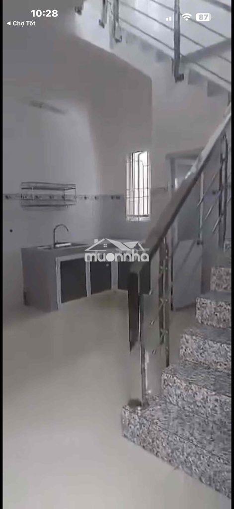 Cho thuê nhà nguyên căn tl 40 q12 trệt lầu điện nước chính giá 3tr5