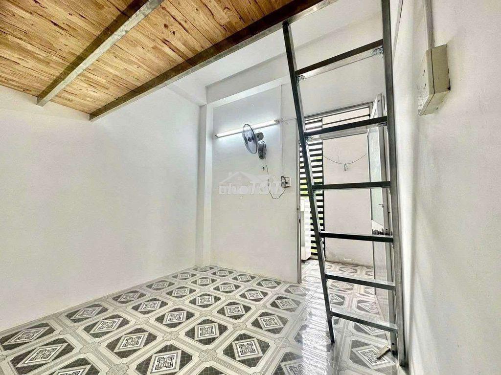 Phòng trọ giờ giấc tự do, sạch sẽ thoáng mát ngay gần đầm sen - 2