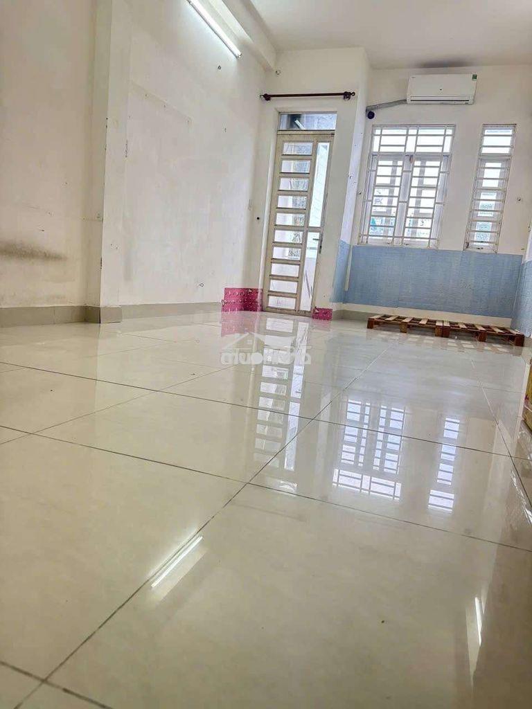 Cho nữ thuê phòng quận 11