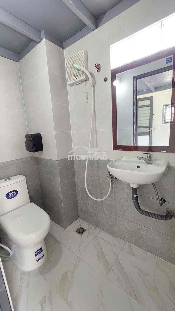 Có ban công! máy giặt ! nhà xe rộng ! - 4