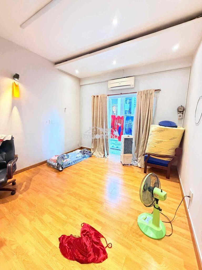 Bán nhà hẻm 212b nguyễn trãi quận 1 - 32m2 2 tầng - chỉ 7 tỷ - 2