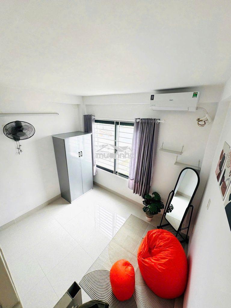 Phòng trống 18m2 - lê quang định, p. hạnh thông