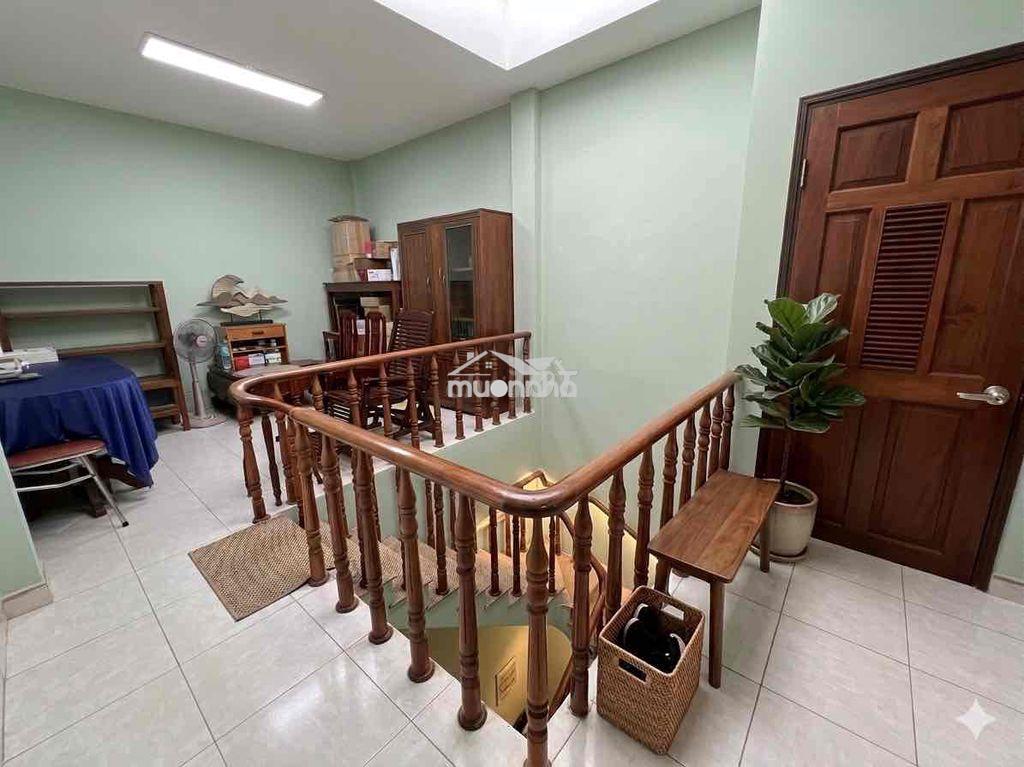Xe hơi đổ cửa nội thất gỗ xịn - ngang 4m đẹp ngay chợ tân bình hơn 6t - 2