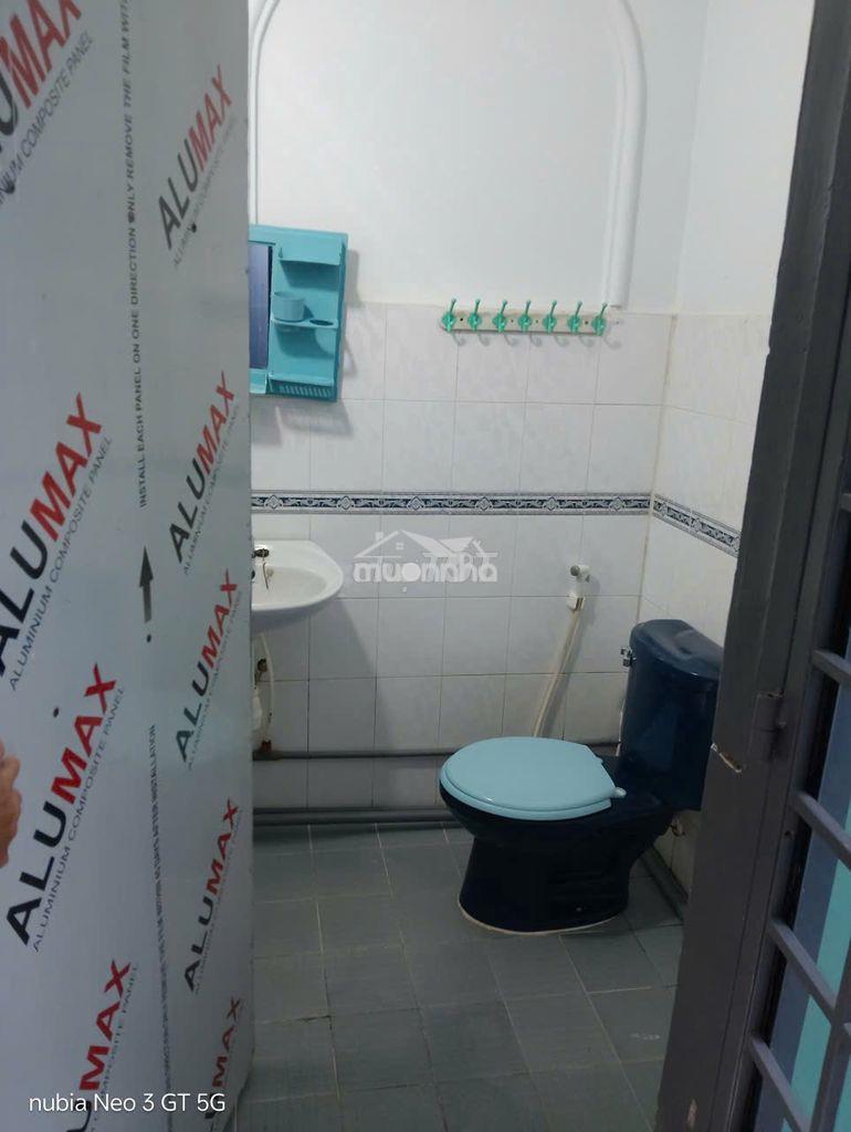 Siêu phẩm 1 trệt 1 lầu ngay chợ bà chiểu - 45m2 -sân vườn 8m trước nhà - 4
