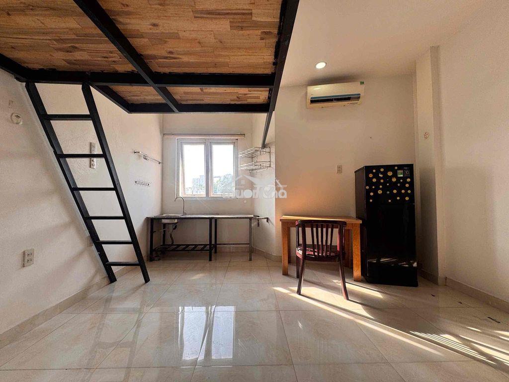 Phòng gác cửa sổ sáng thoáng , sát bên dh sư phạm , nguyễn tri phương - 2