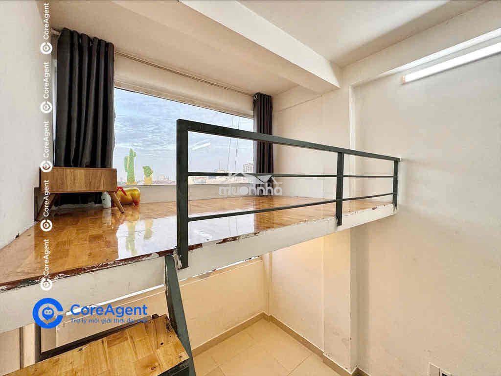 Cho thuê duplex cửa sổ trời thang máy 25m2 ngay aeon mall tân phú - 2