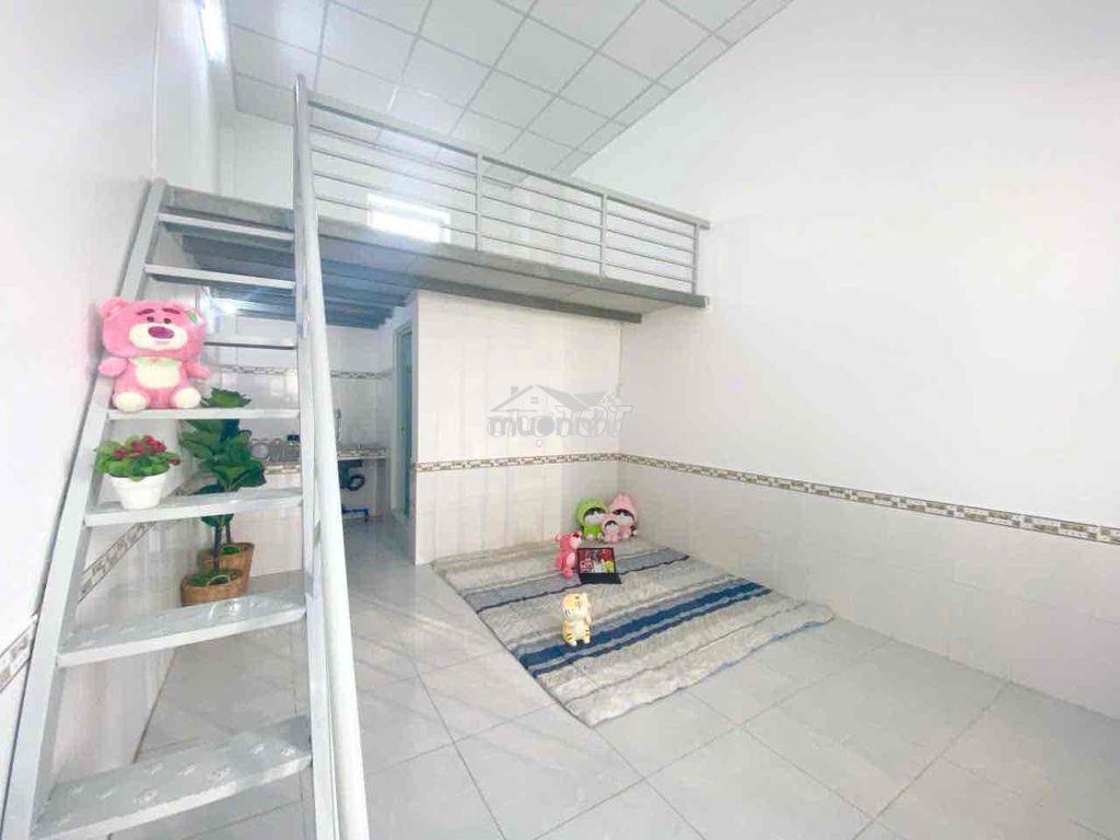 Phòng gác cao ở được đông người gần ufm, ute, fpt, hutech, khu cnc - 2
