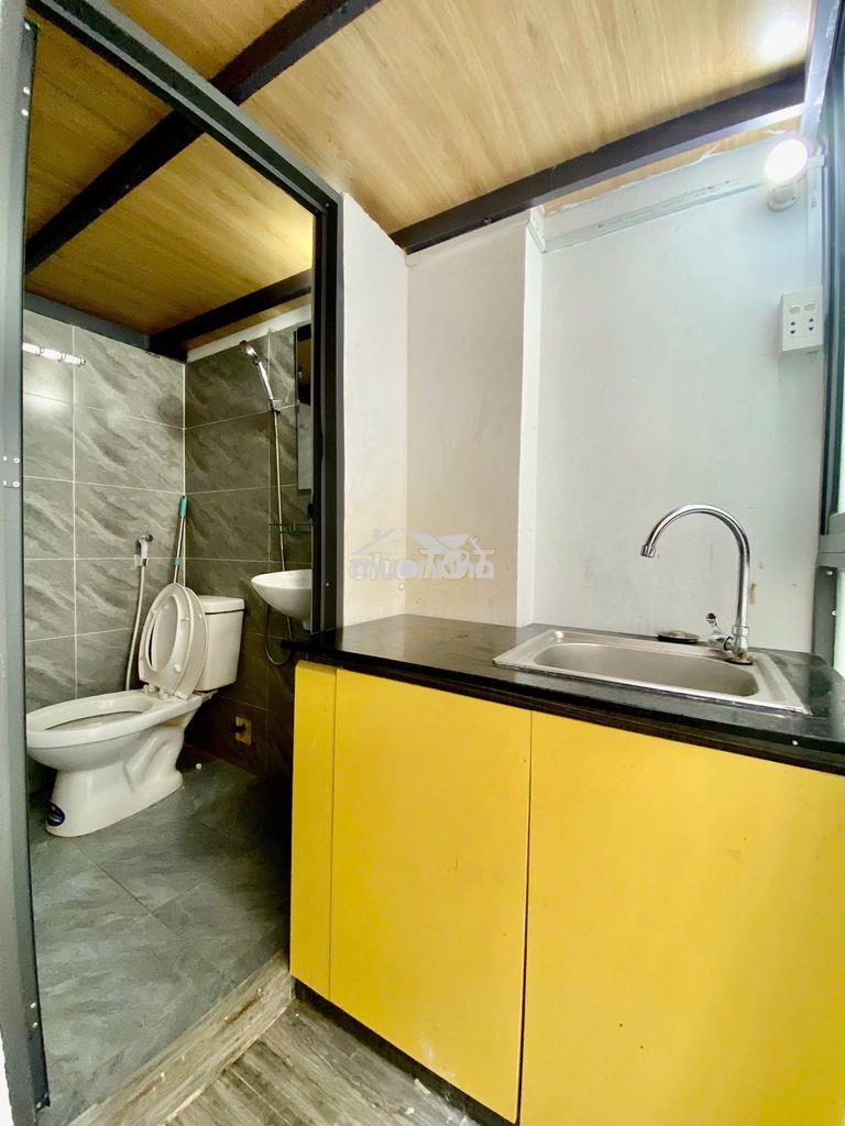 Phòng cho thuê có gác cửa sổ trời đi bộ qua iuh giá rẻ - 3