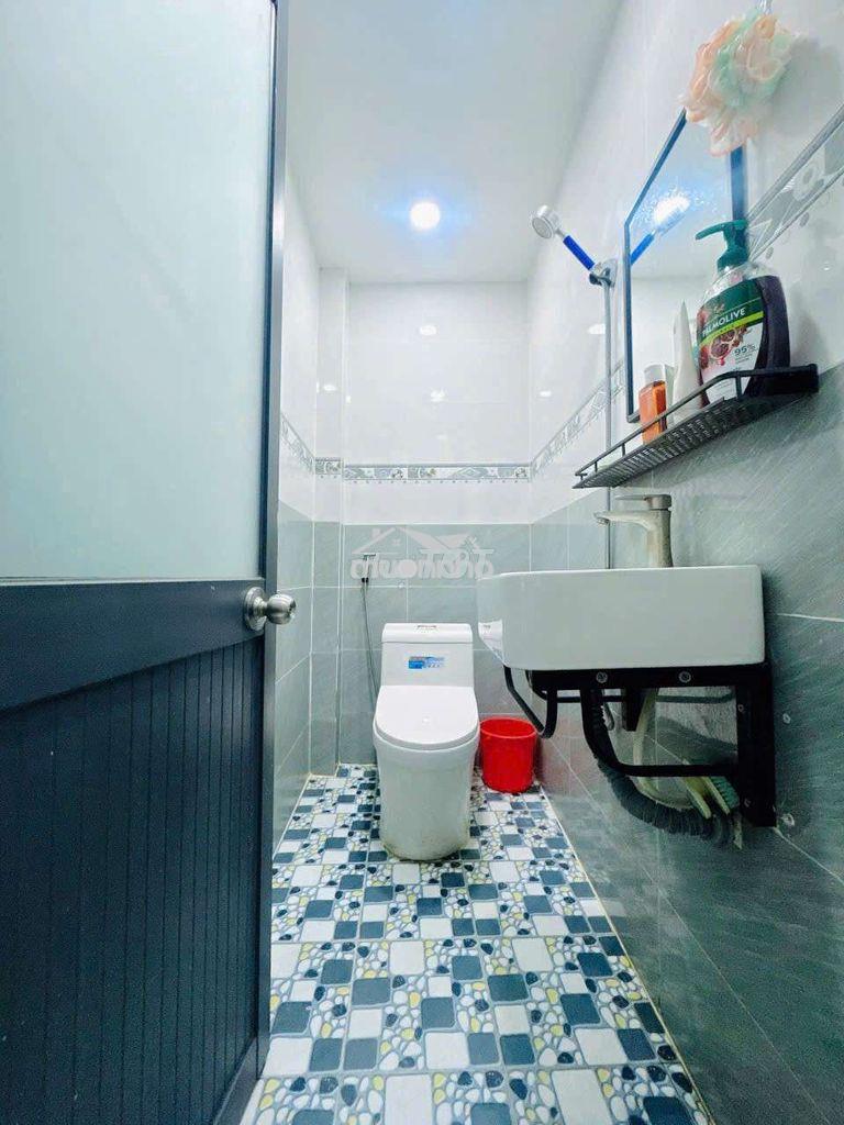 Nhà đẹp 2 lầu hẻm ba gác - 3