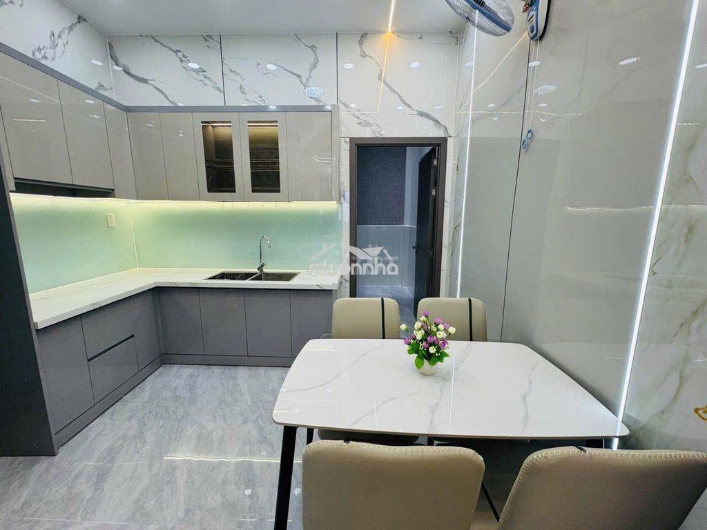 Hẻm xe hơi - sát mặt tiền - bùi quang là - 45 m2 - 3 phòng ngủ - 3