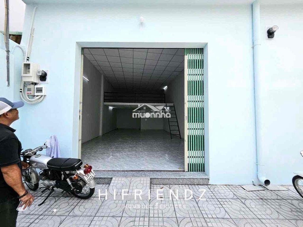 Nhà siêu to có gác lửng phù hợp ở và kinh doanh ở hoà bình đầm sen q11 - 3