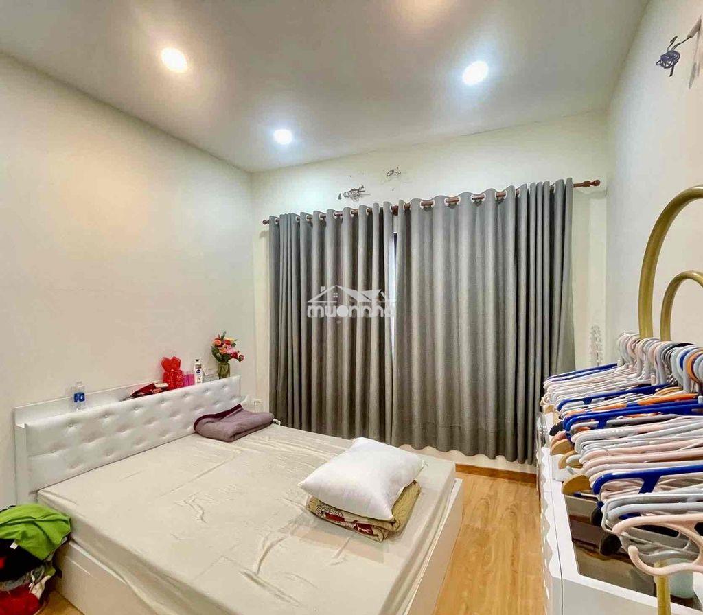 Bán nhà mới trung tâm quận 1 - diện tích khủng - chỉ 6 đồng - 3
