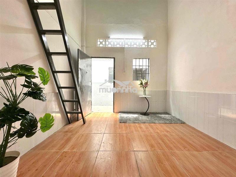 Cho thuê phòng trọ gác lửng cửa sổ thoáng mát giá chỉ 2,4tr/th