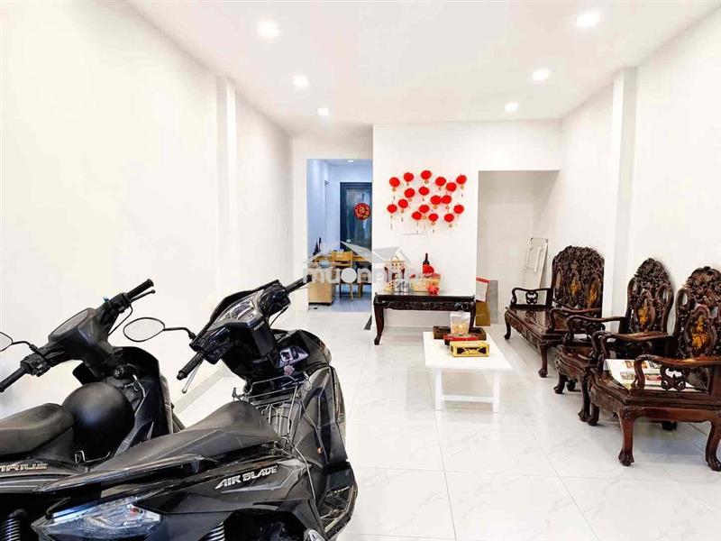 Nhà đẹp 64m2 nhỉnh 5 tỷ, shr không qh, bùi minh trực p6 q8