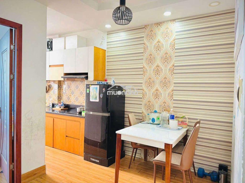 Cho thuê căn hộ sen hồng block b 5.5tr/1pn,1wc/38m2 full nt - 4