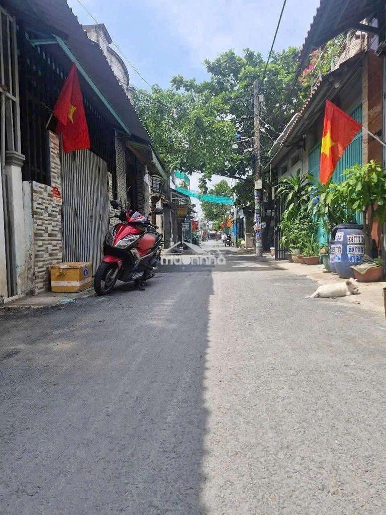 Nhà đẹp 4 x15 hẻm thông ôtô, ngay chợ 26 vào 100m - 3