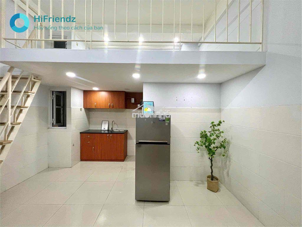 Phòng có gác - cửa sổ trời , rộng 30m2 - ở được 3 4 bạn - qua vhu 3p - 4