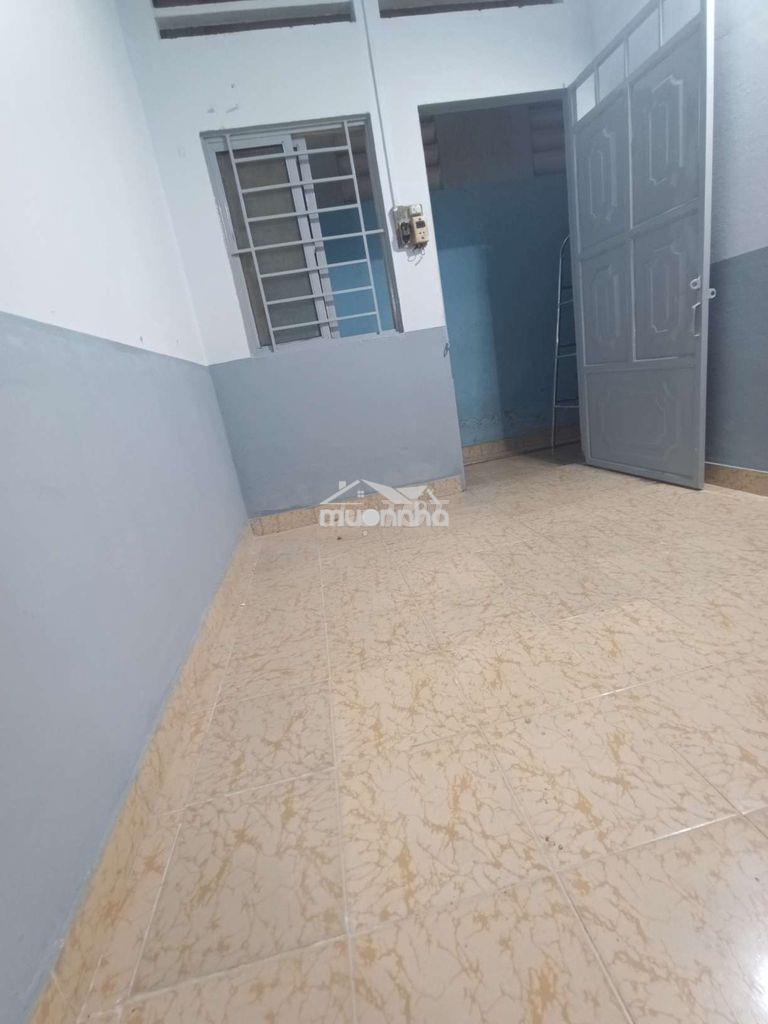 Phòng cho thuê giá rẻ, giờ giấc tự do, khoá vân tay - 4
