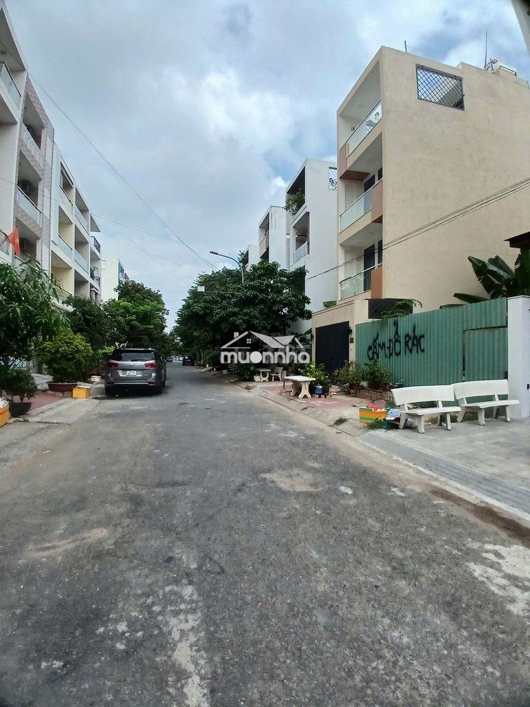 Nhà đặng thùy trâm 6x20m 2 lầu sân thượng