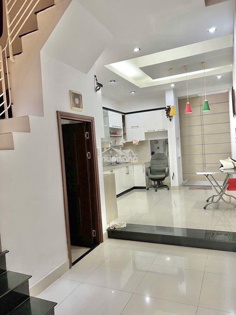 Hxh q10 nguyễn ngọc lộc - ngay trường quốc tế việt úc - 65m2 - 4 tầng - 3