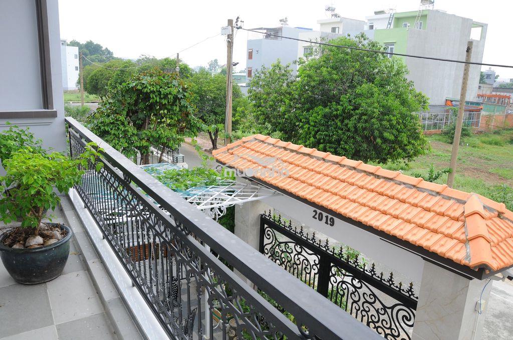 Phòng vip (ở ghép 3 người) cách đh tài chính - marketing 800m, fpt 3km - 2