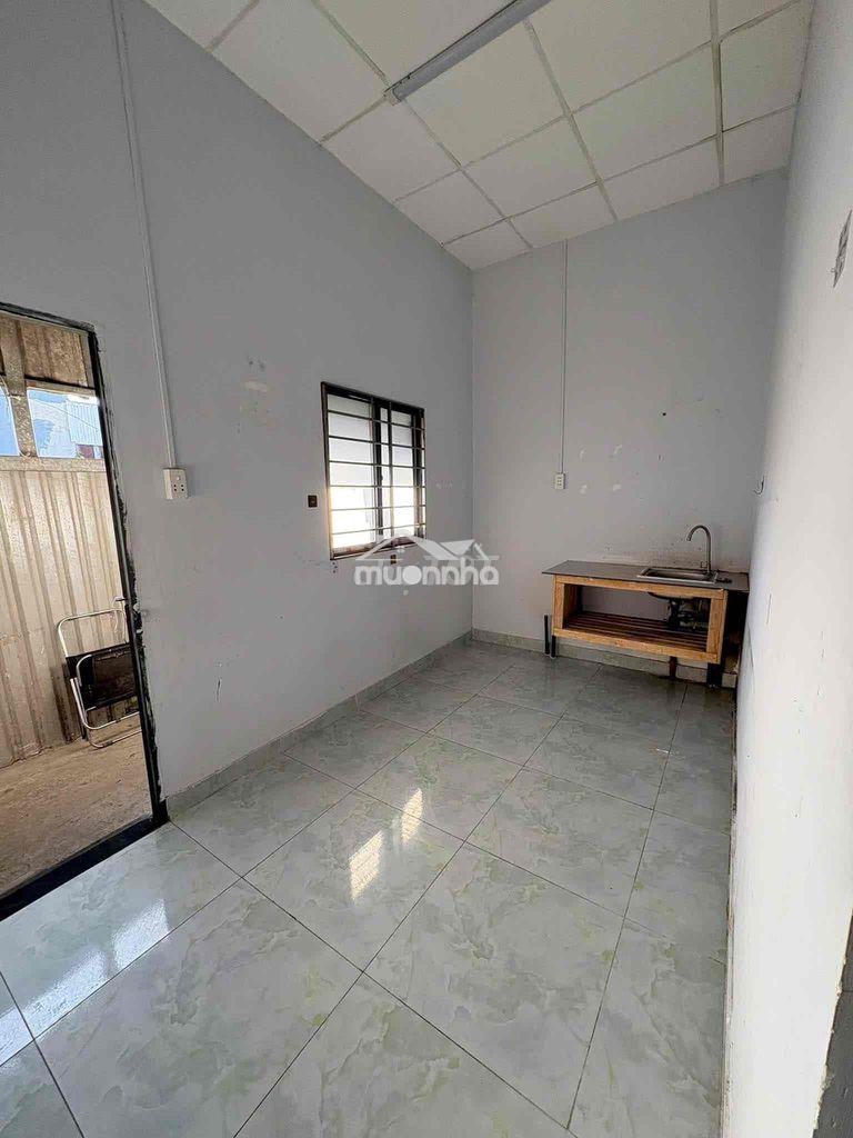 Cho thuê p tl 41 q12 dt 48m 2p ngủ giá 3tr5