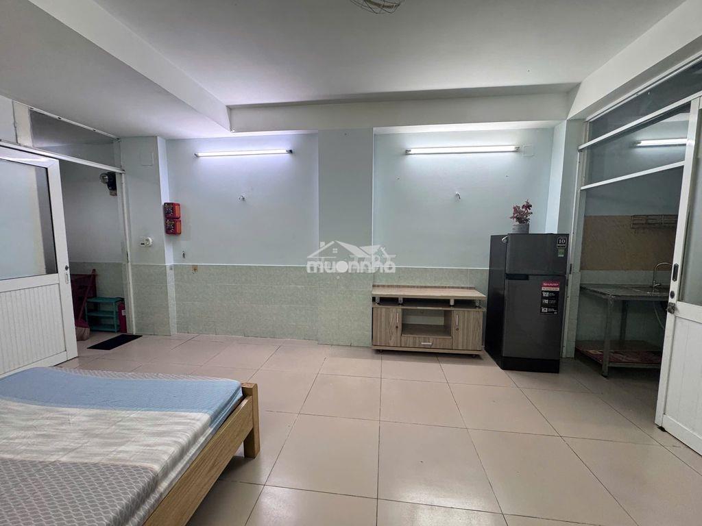 Trống sẵn 2 phòng 30m2, tâng trệt và lầu 2 ban công. full nội thất - 3