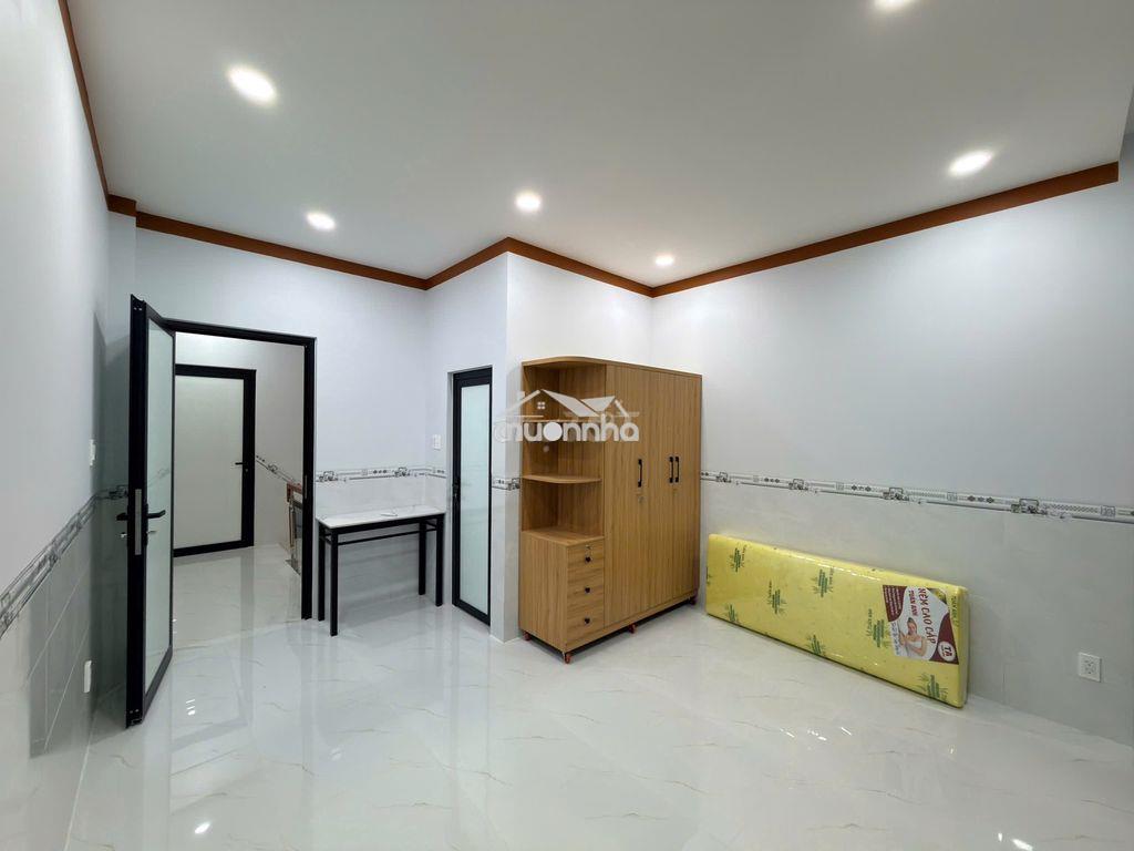 Phòng mới , nhà mới xây kế bên đh nguyễn tất thành - 3