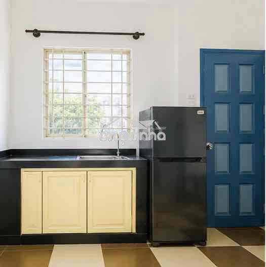 Cho thuê phòng lầu 3 - lê văn sỹ - q3 - hẻm xe hơi - 16m²